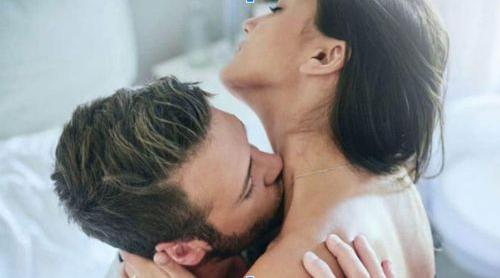 Có nên xem phim sex để cải thiện chuyện vợ chồng?