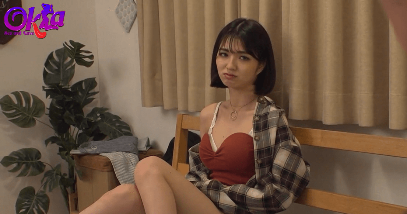 Em gái tò mò chuyện tình dục nên